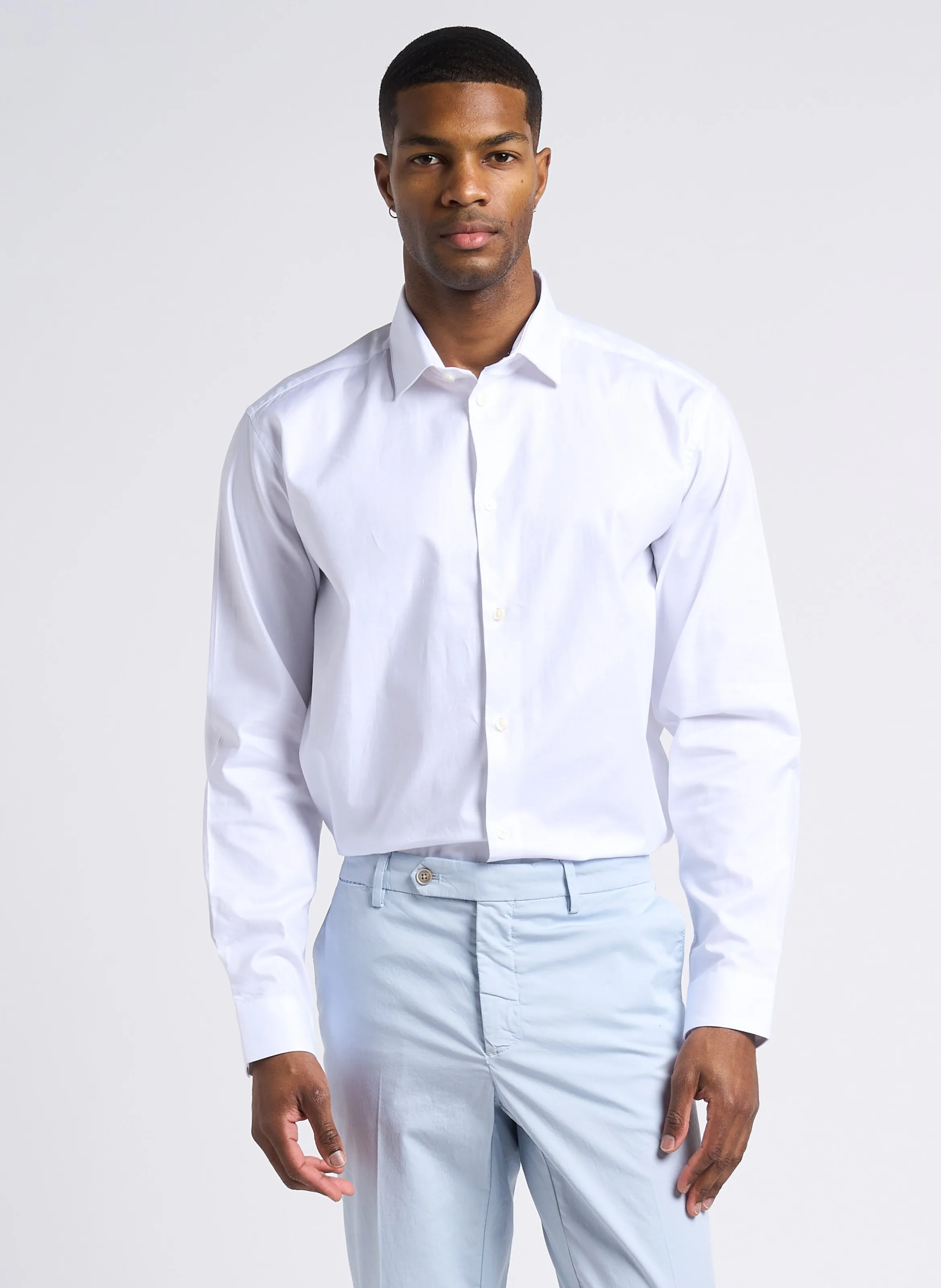 LAAVE - Camisa recta de algodón con cuello clásico en blanco
